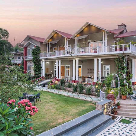 Stayvista At Silveroaks Cottage Dehradun Exterior foto